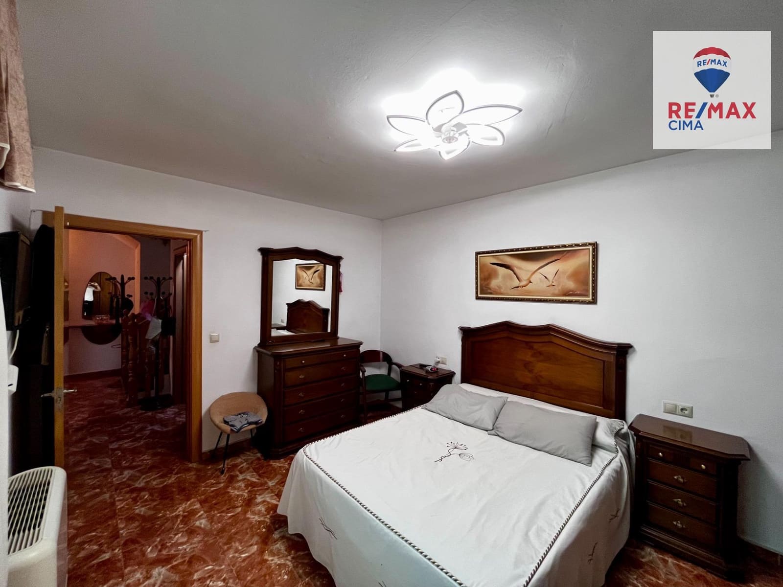 4 bedroom Townhouse for sale in Huescar with garage - € 200,000 (Ref: 9169693)