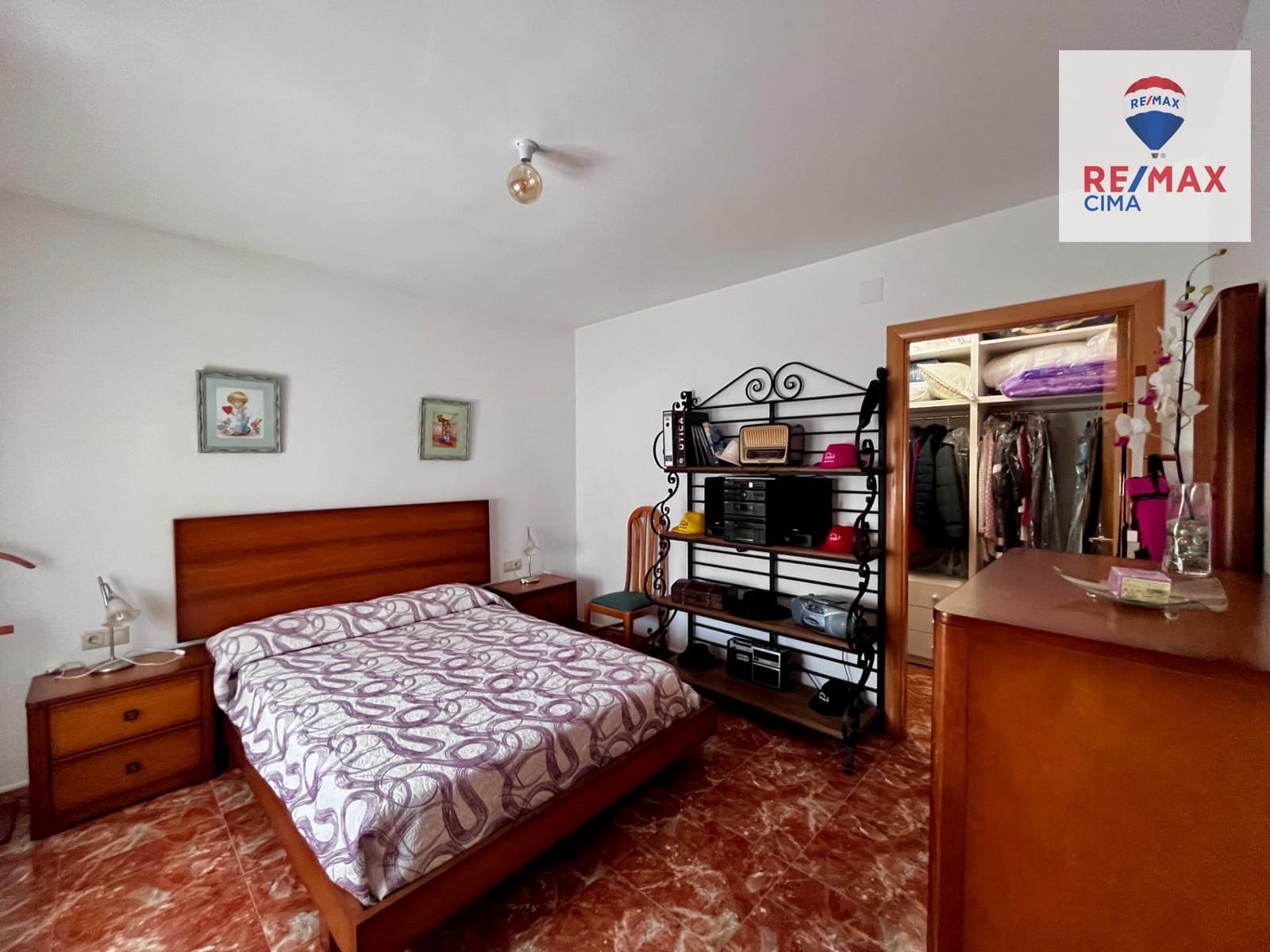 4 bedroom Townhouse for sale in Huescar with garage - € 200,000 (Ref: 9169693)