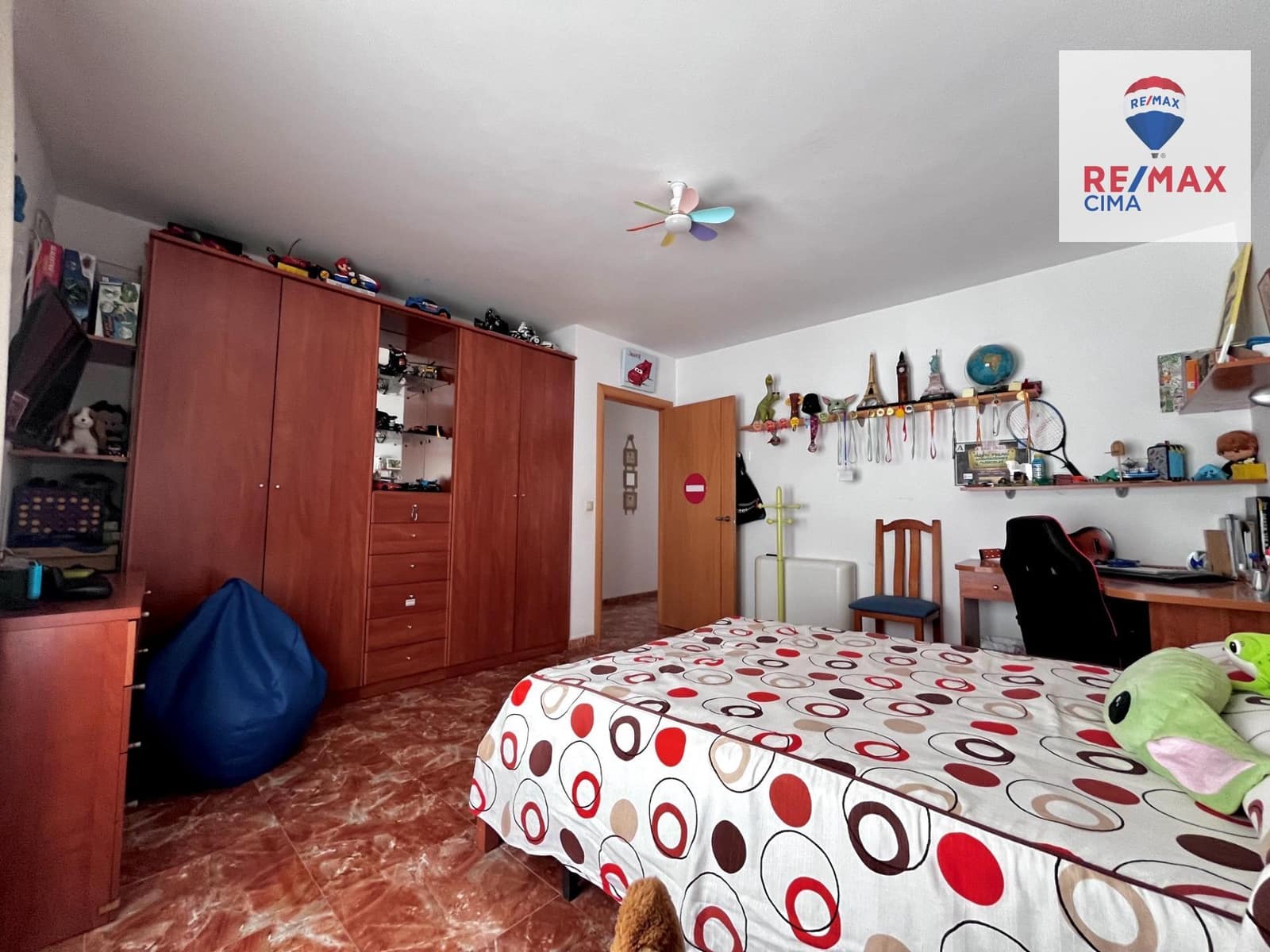4 bedroom Townhouse for sale in Huescar with garage - € 200,000 (Ref: 9169693)