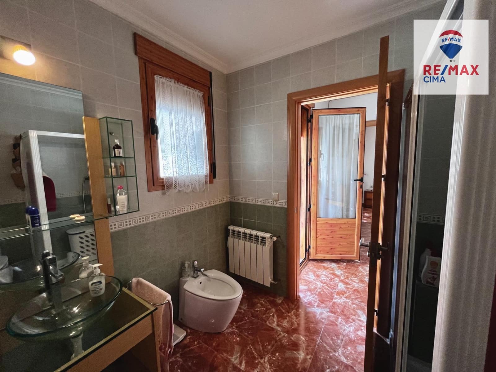 4 bedroom Townhouse for sale in Huescar with garage - € 200,000 (Ref: 9169693)