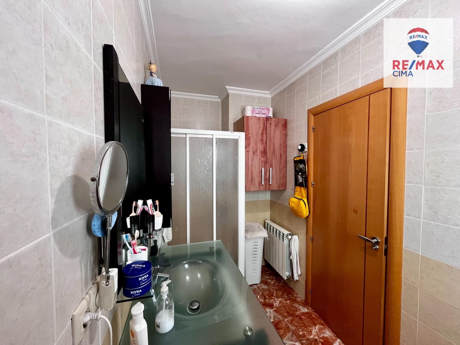 4 bedroom Townhouse for sale in Huescar with garage - € 200,000 (Ref: 9169693)