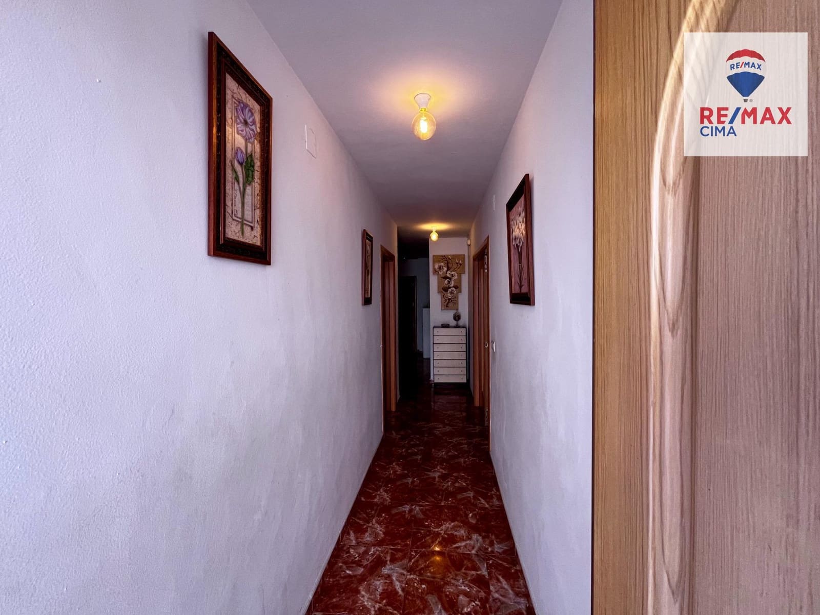 4 bedroom Townhouse for sale in Huescar with garage - € 200,000 (Ref: 9169693)