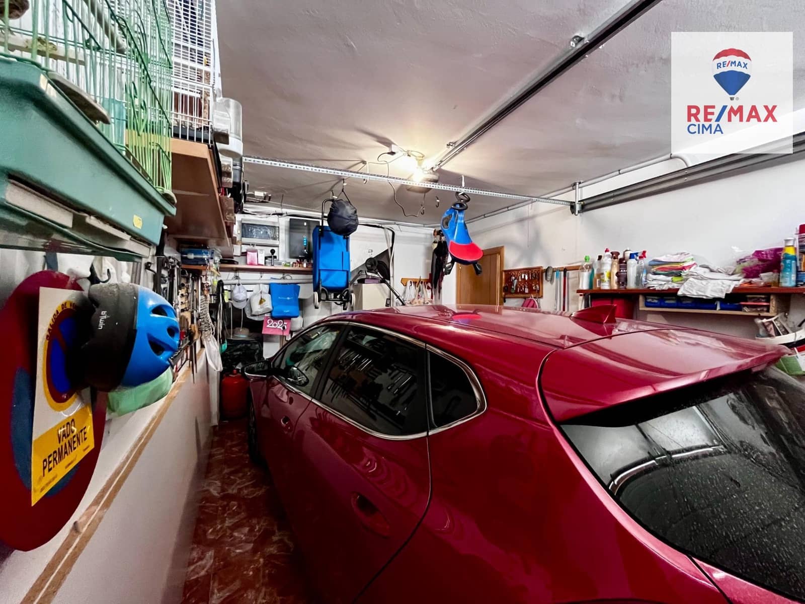 4 bedroom Townhouse for sale in Huescar with garage - € 200,000 (Ref: 9169693)