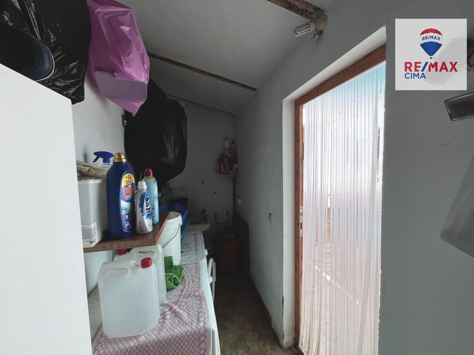4 bedroom Townhouse for sale in Huescar with garage - € 200,000 (Ref: 9169693)