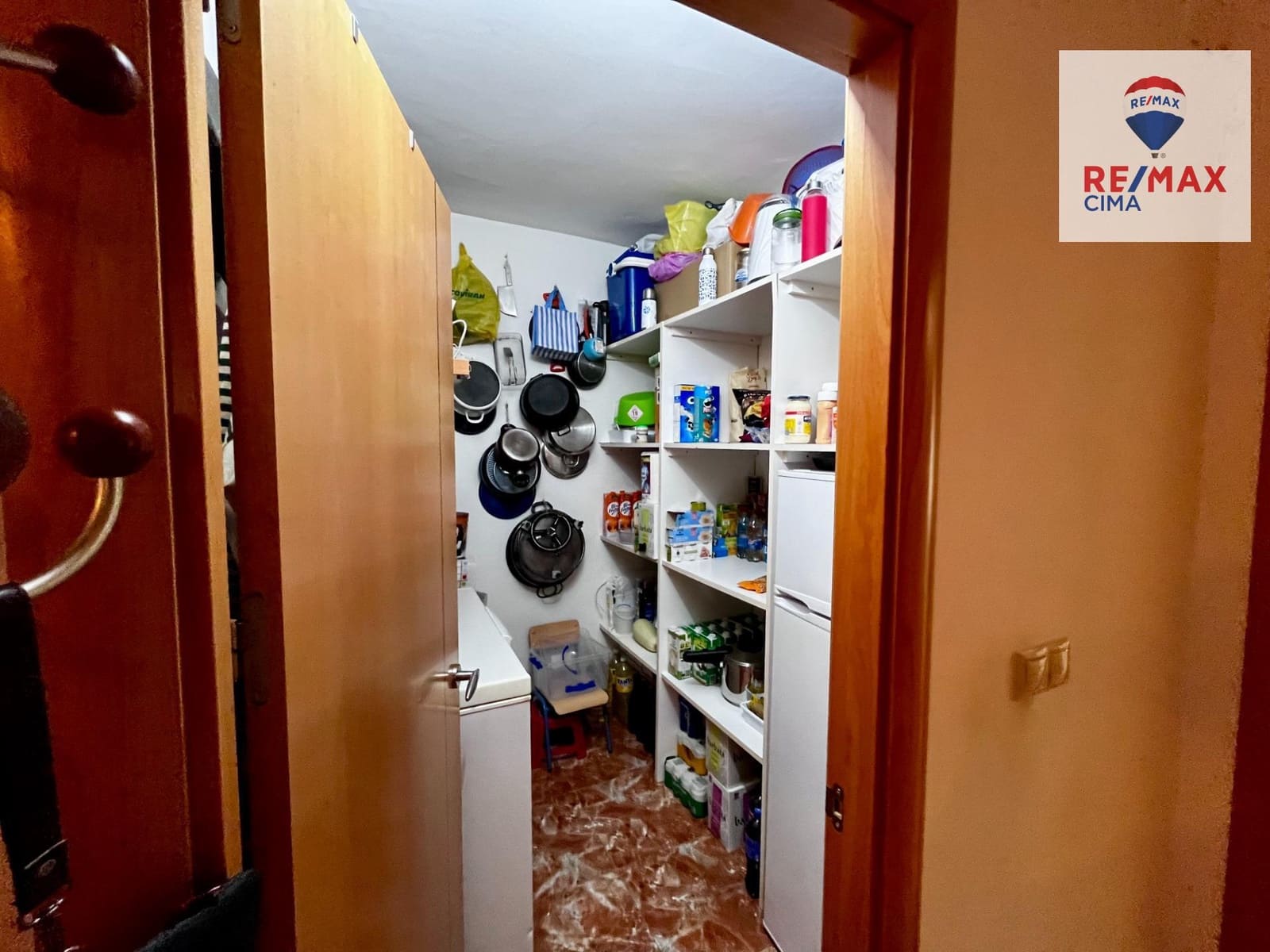 4 bedroom Townhouse for sale in Huescar with garage - € 200,000 (Ref: 9169693)