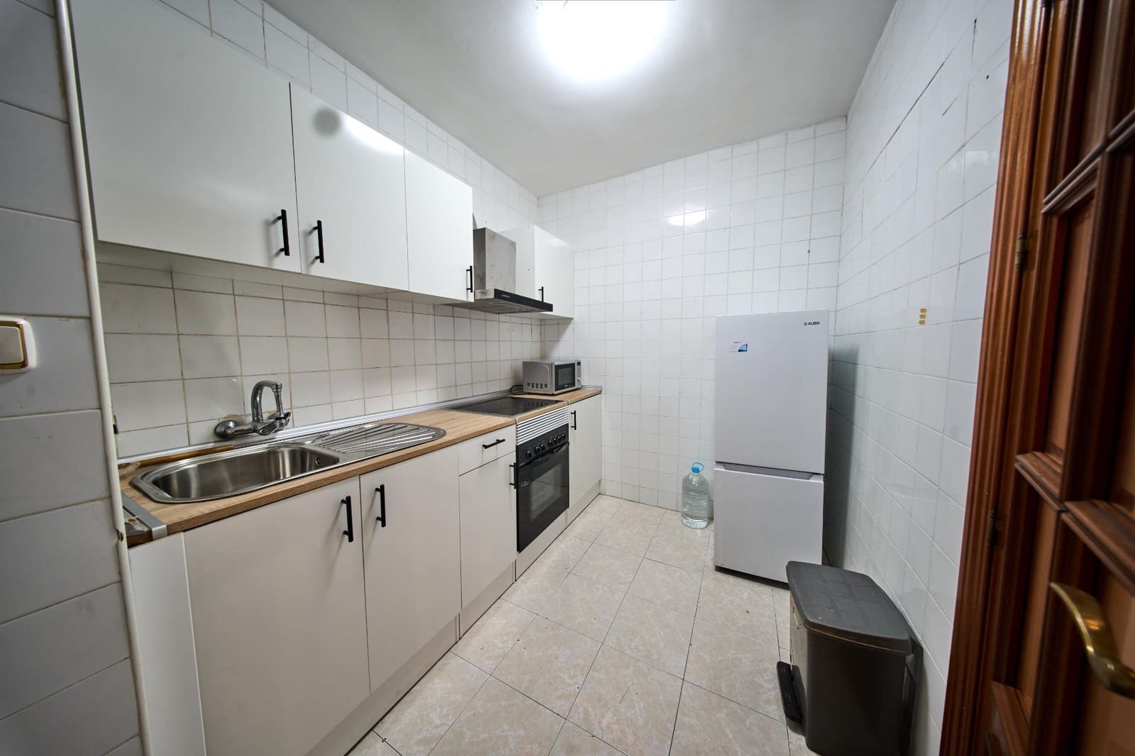Appartement de 3 chambres à louer à Grenade ville - 800 € (Ref: 9176580)