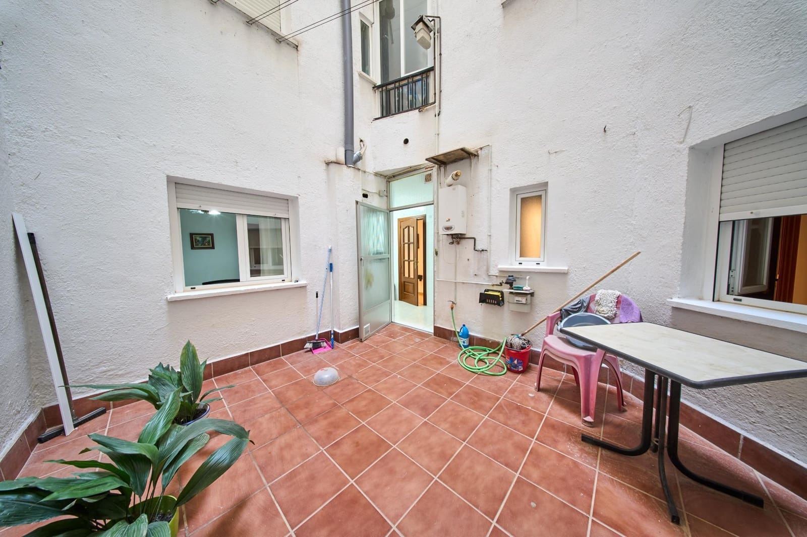 Appartement de 3 chambres à louer à Grenade ville - 800 € (Ref: 9176580)