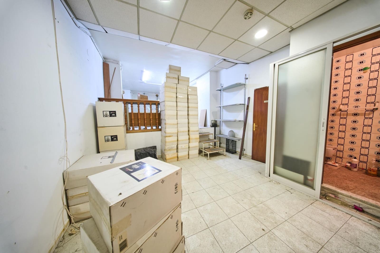 Local Comercial en Granada ciudad en venta - 185.000 € (Ref: 9183823)