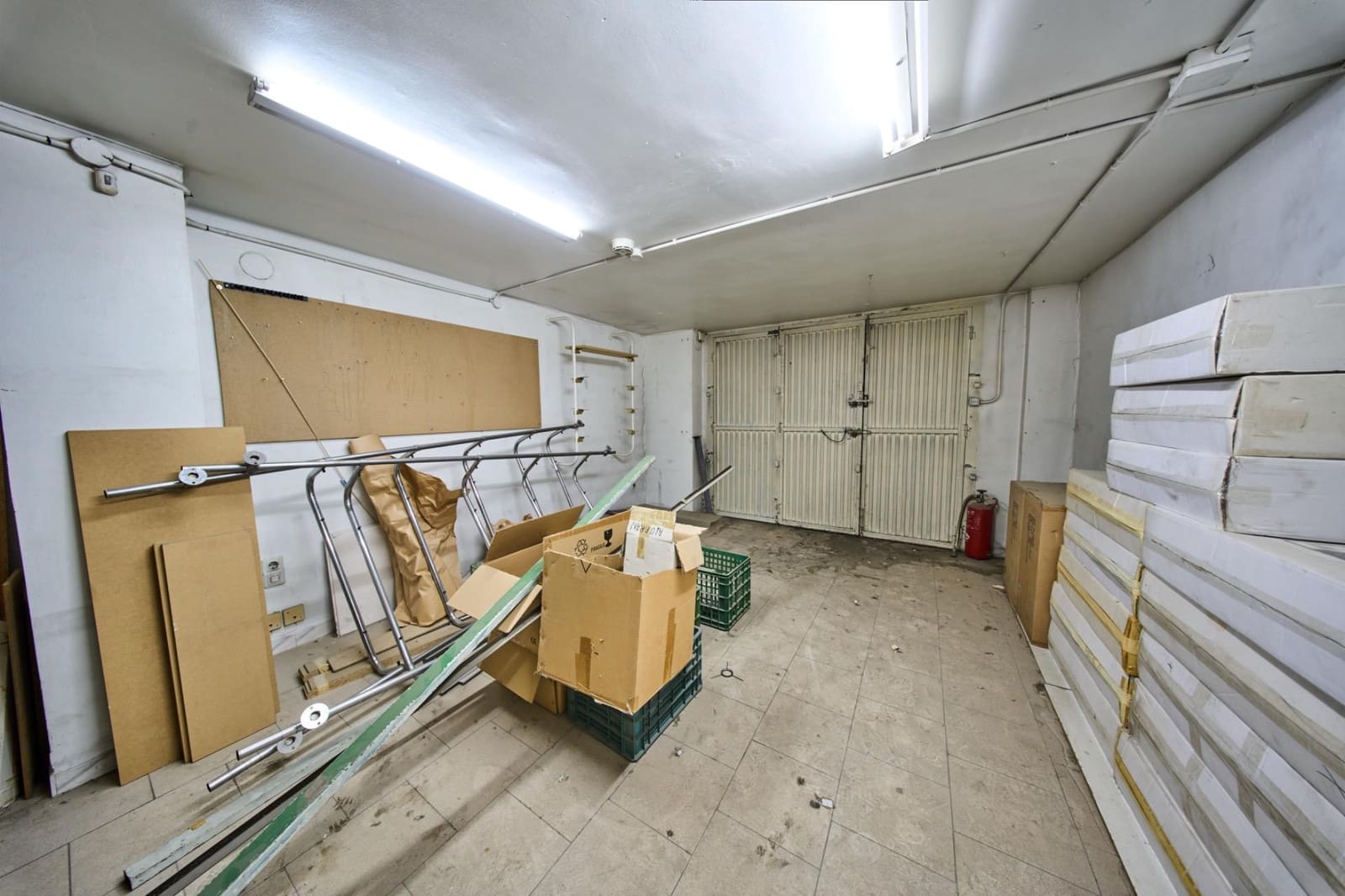 Local Comercial en Granada ciudad en venta - 185.000 € (Ref: 9183823)