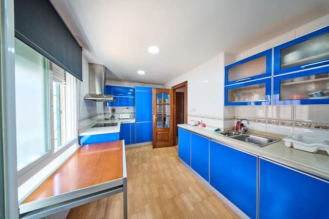 3 makuuhuone Asunto myytävänä paikassa San Francisco Javier, Granada kaupunki mukana 
autotalli - 285 000 € (Ref: 9187145)