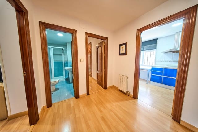 3 makuuhuone Asunto myytävänä paikassa San Francisco Javier, Granada kaupunki mukana 
autotalli - 285 000 € (Ref: 9187145)