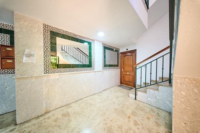 3 makuuhuone Asunto myytävänä paikassa San Francisco Javier, Granada kaupunki mukana 
autotalli - 285 000 € (Ref: 9187145)