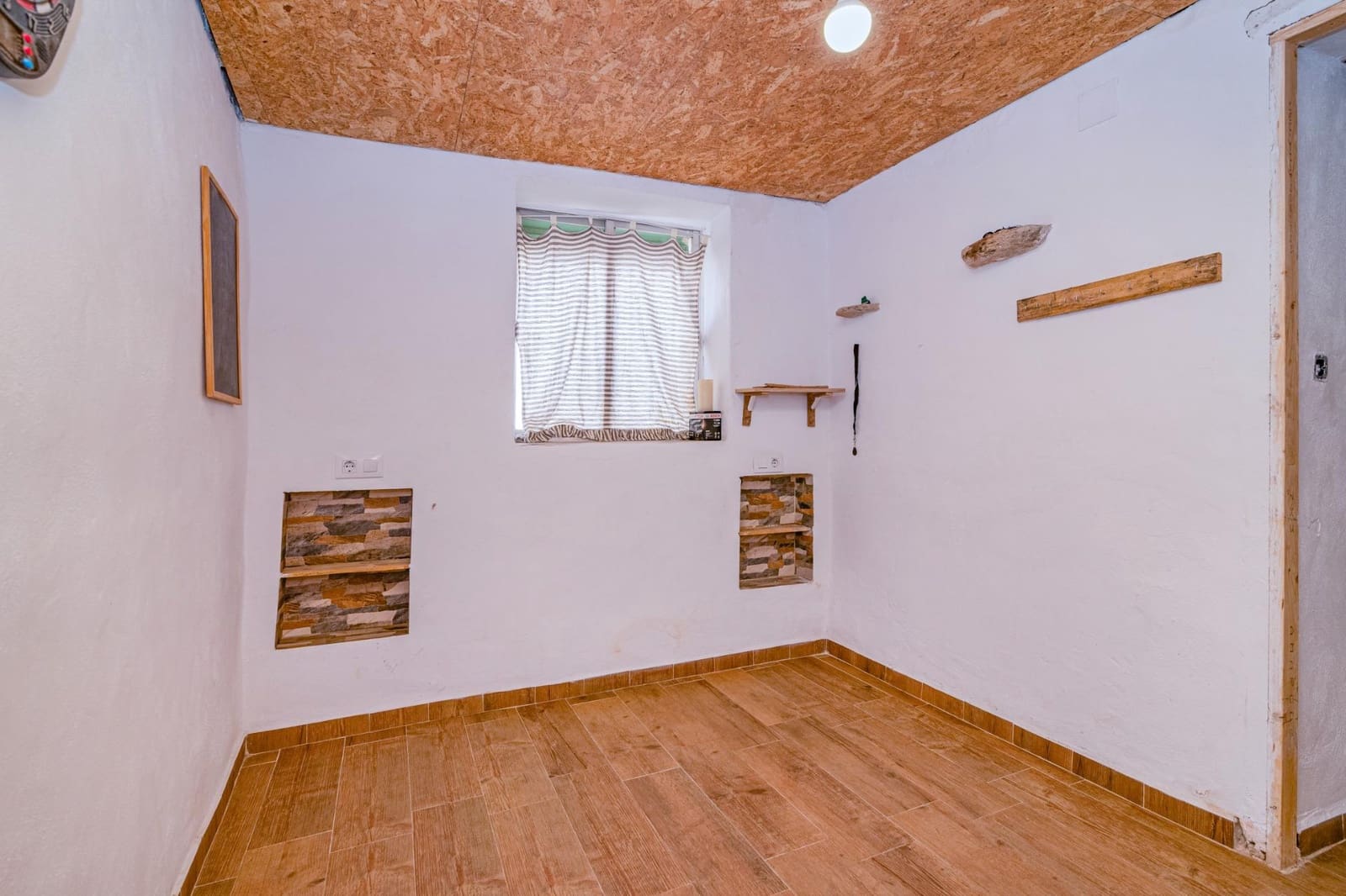Casa de 3 habitaciones en Gójar en venta - 139.000 € (Ref: 9202597)