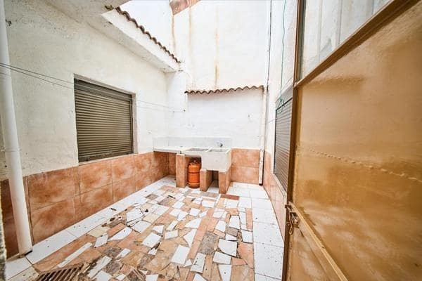 6 quarto Casa em Banda para venda em Campillo de Arenas - 63 500 € (Ref: 9204761)