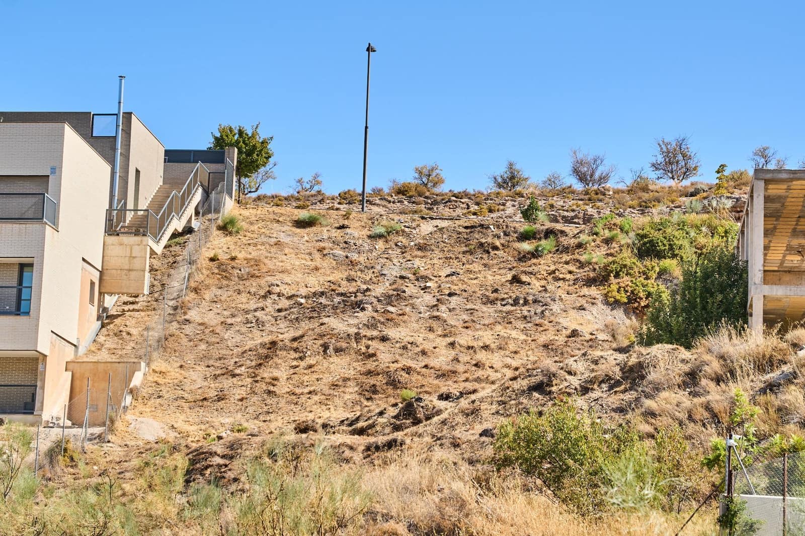 Tontti myytävänä paikassa La Zubia - 84 900 € (Ref: 9208483)