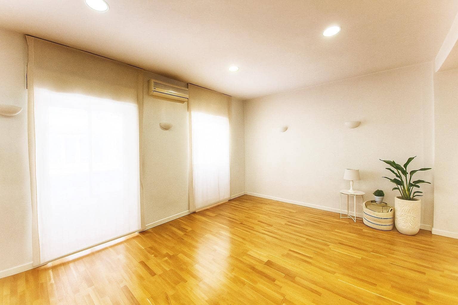 5 soveværelse Lejlighed til salg i Granada by - € 472.000 (Ref: 9236770)