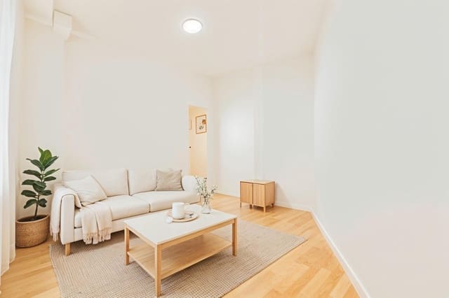 5 soveværelse Lejlighed til salg i Centro, Granada by - € 472.000 (Ref: 9236770)