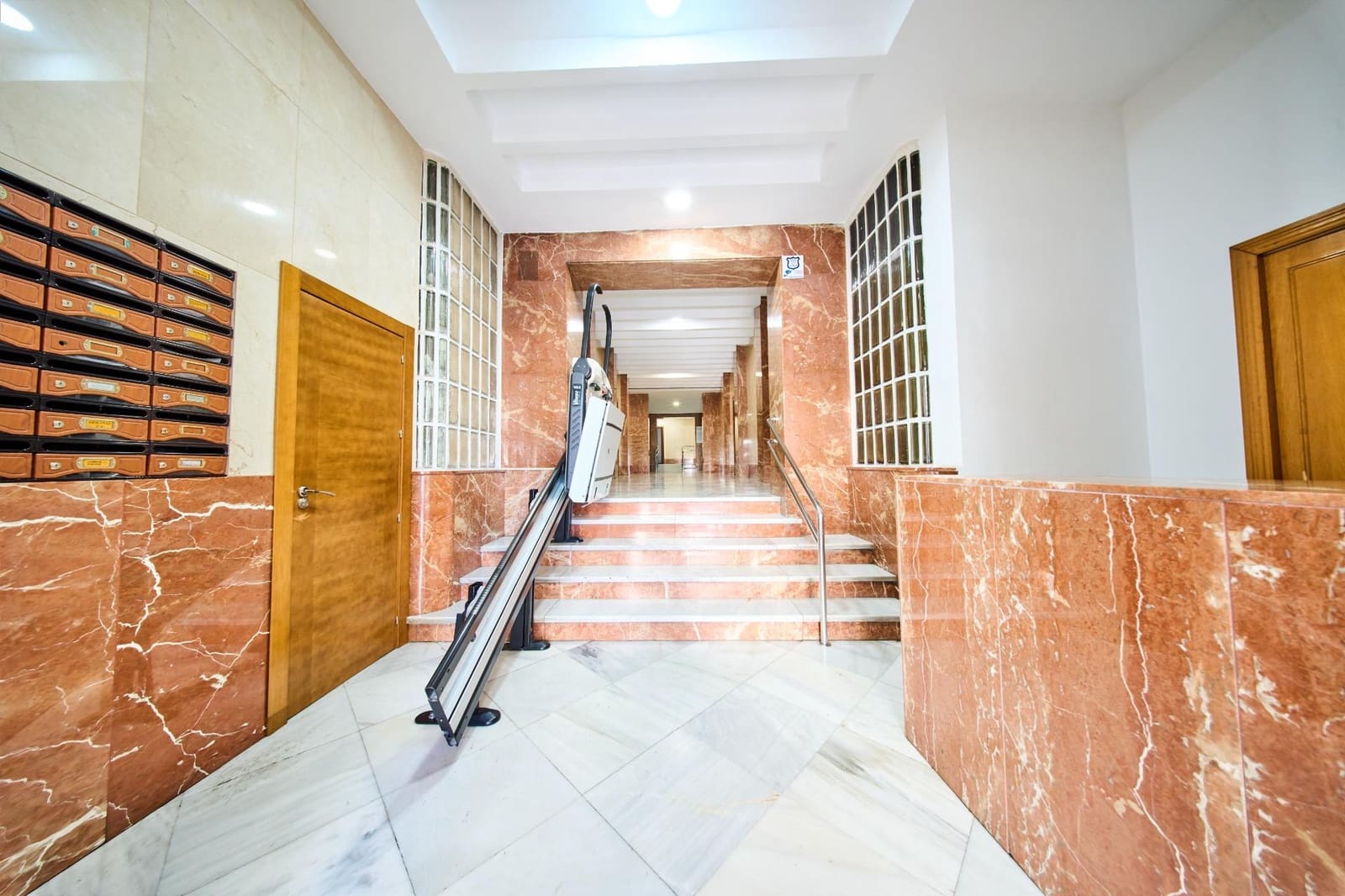 5 soveværelse Lejlighed til salg i Granada by - € 472.000 (Ref: 9236770)