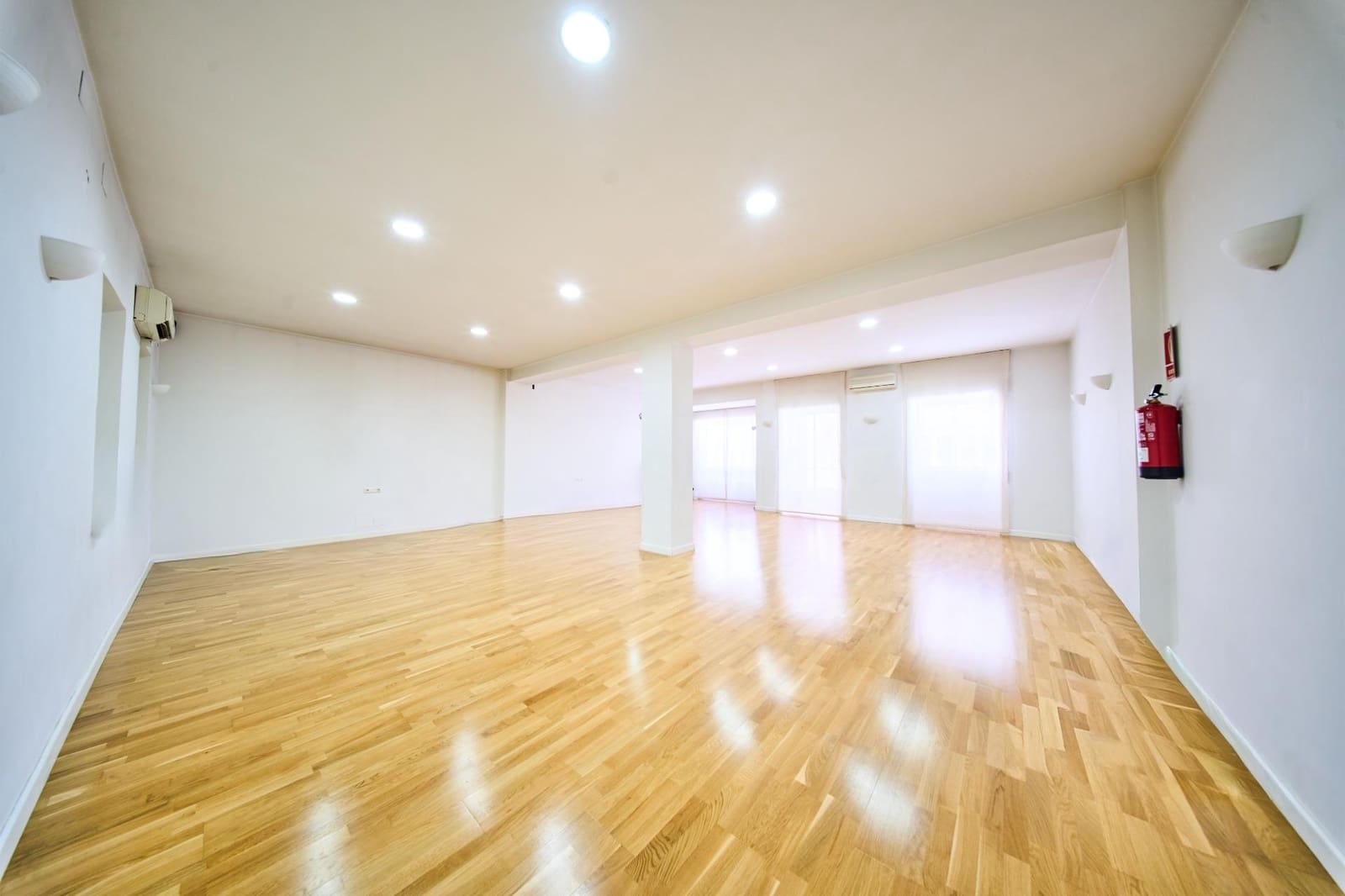 5 sovrum Lägenhet till salu i Granada stad - 472 000 € (Ref: 9236770)