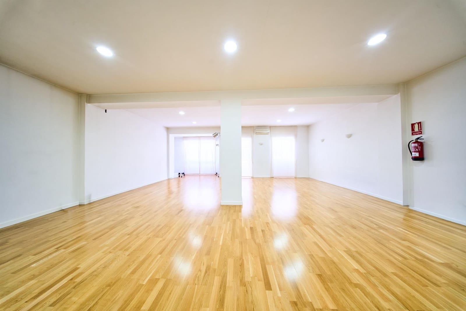 5 bedroom Flat for sale in Granada city - € 472,000 (Ref: 9236770)