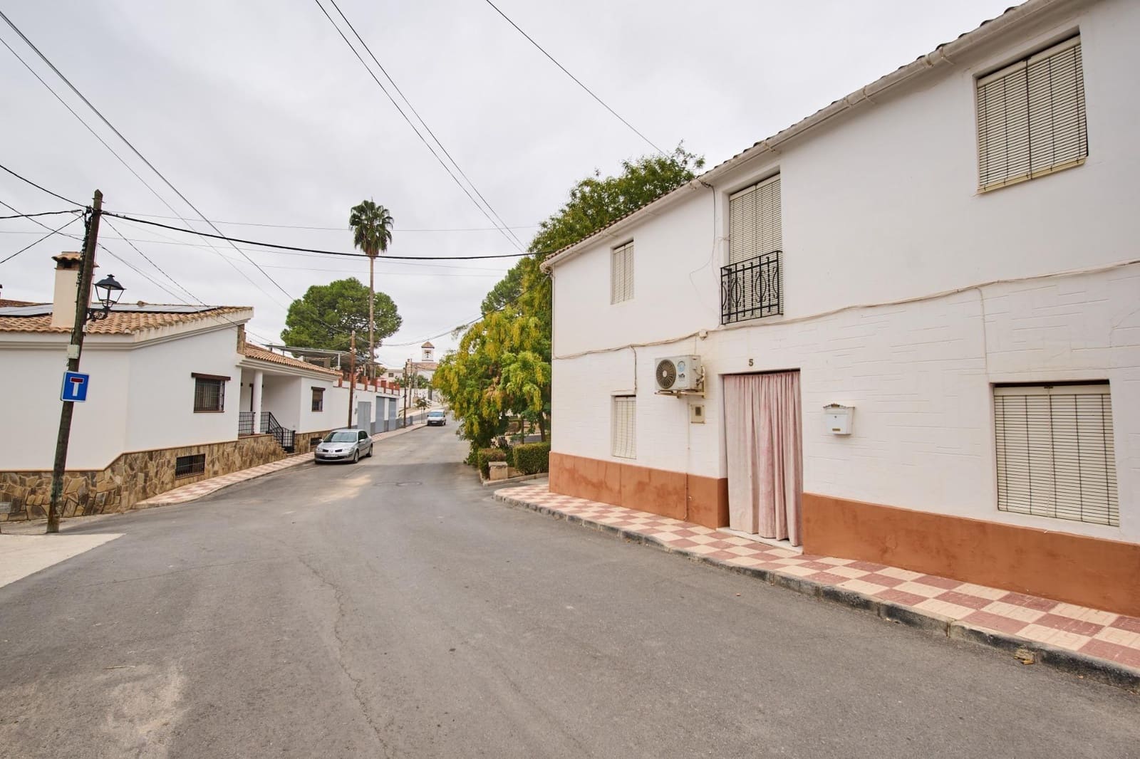 4 makuuhuone Omakotitalo myytävänä paikassa Moraleda de Zafayona mukana 
autotalli - 110 000 € (Ref: 9243239)