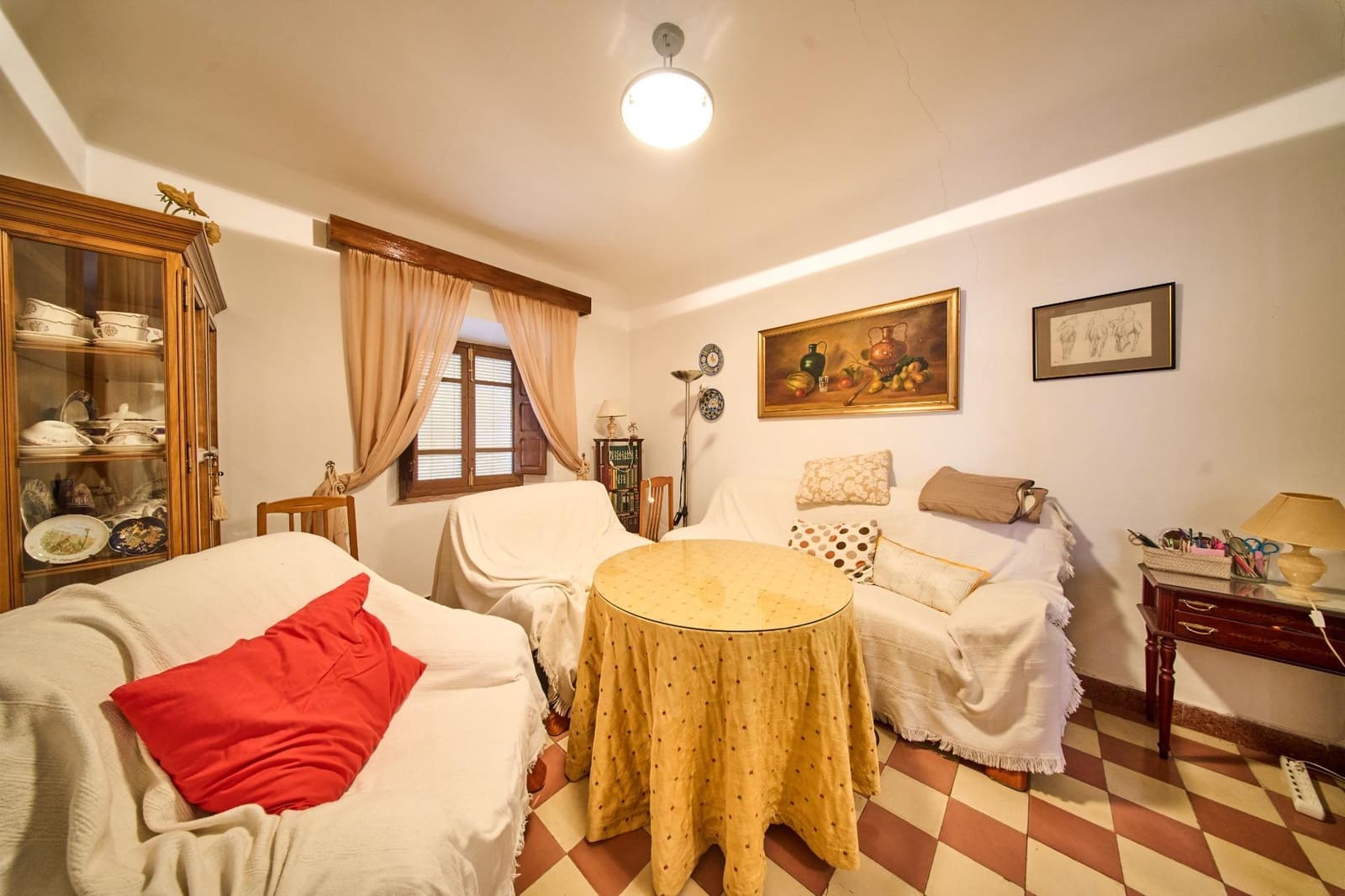 4 makuuhuone Omakotitalo myytävänä paikassa Moraleda de Zafayona mukana 
autotalli - 110 000 € (Ref: 9243239)