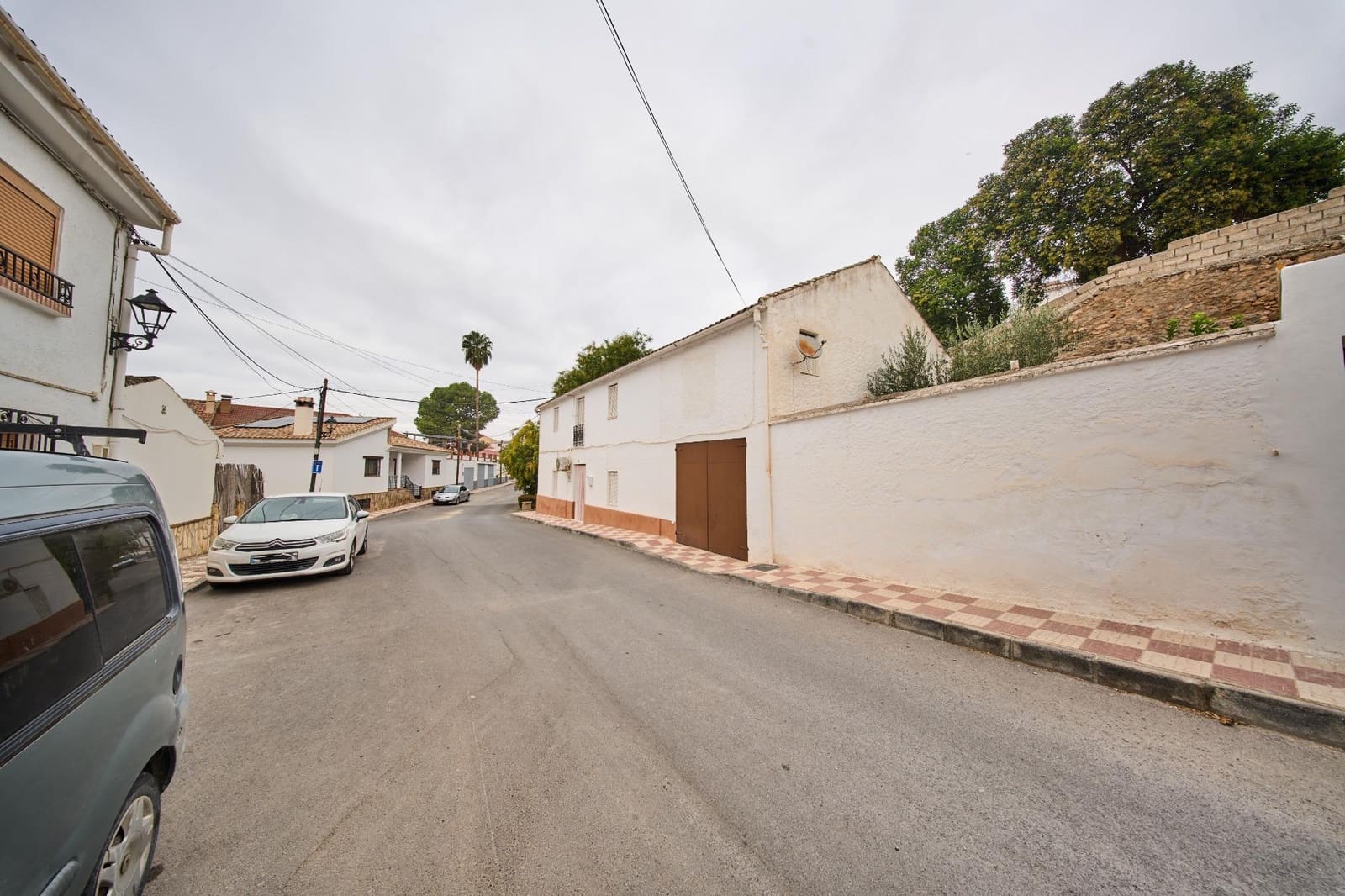 4 makuuhuone Omakotitalo myytävänä paikassa Moraleda de Zafayona mukana 
autotalli - 110 000 € (Ref: 9243239)