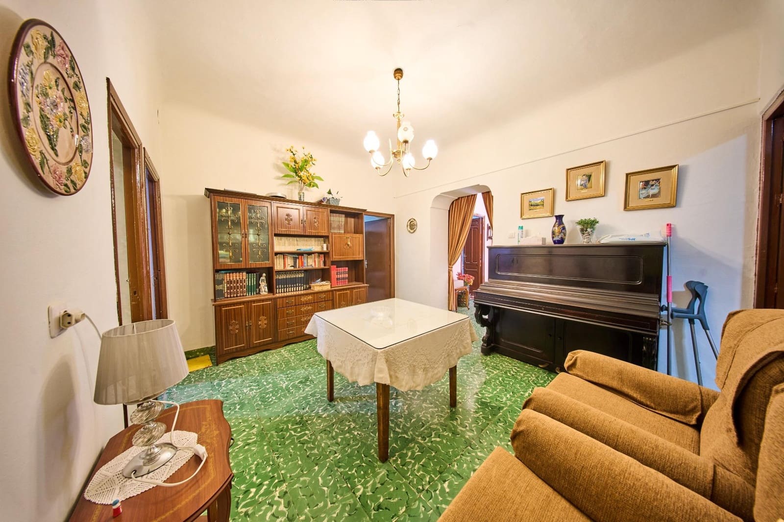 4 makuuhuone Omakotitalo myytävänä paikassa Moraleda de Zafayona mukana 
autotalli - 110 000 € (Ref: 9243239)