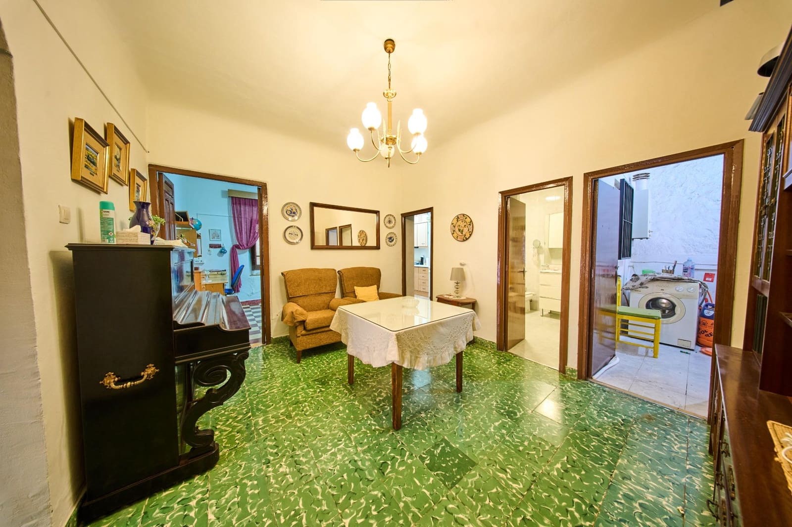 4 makuuhuone Omakotitalo myytävänä paikassa Moraleda de Zafayona mukana 
autotalli - 110 000 € (Ref: 9243239)