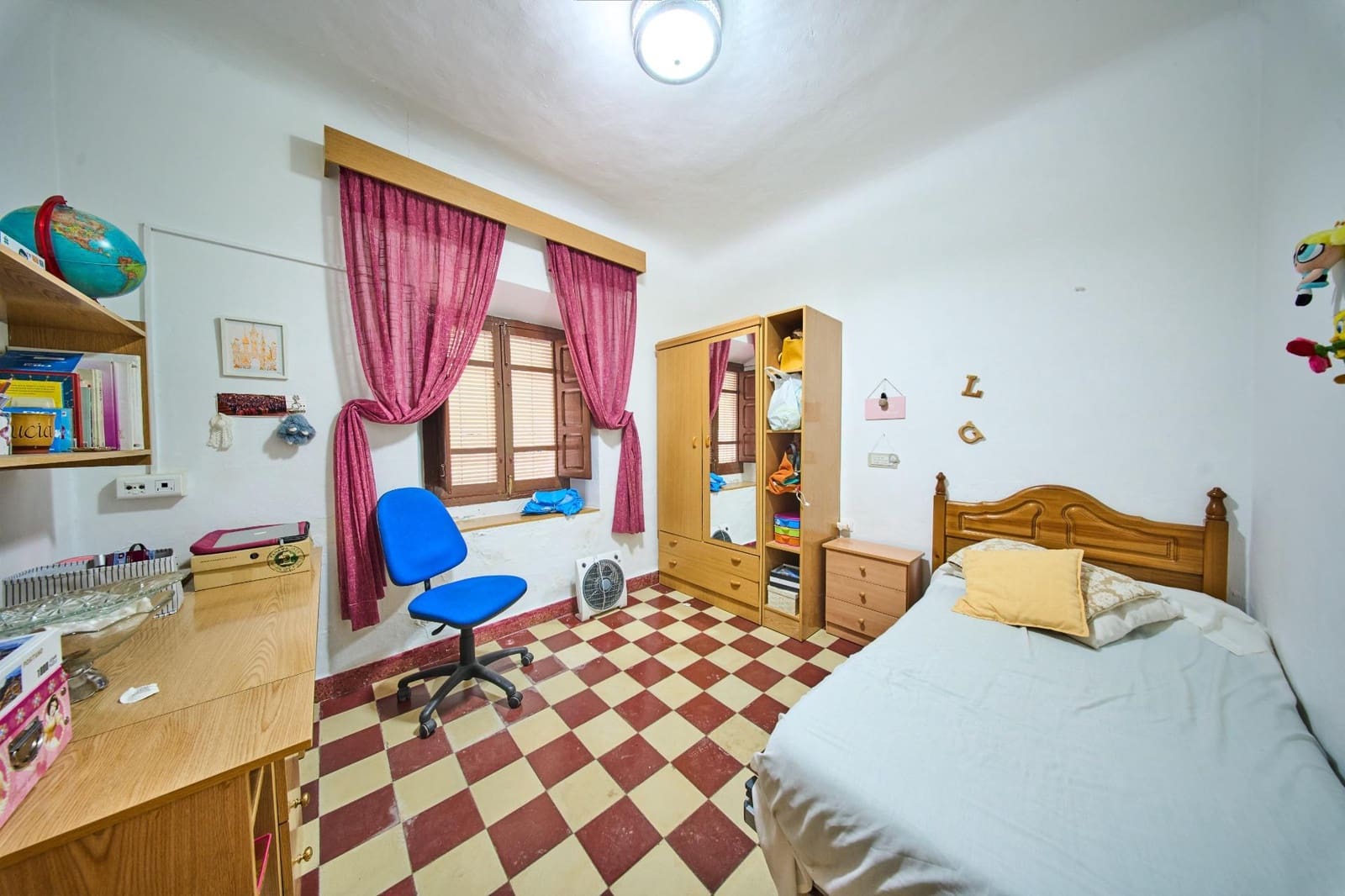 4 makuuhuone Omakotitalo myytävänä paikassa Moraleda de Zafayona mukana 
autotalli - 110 000 € (Ref: 9243239)