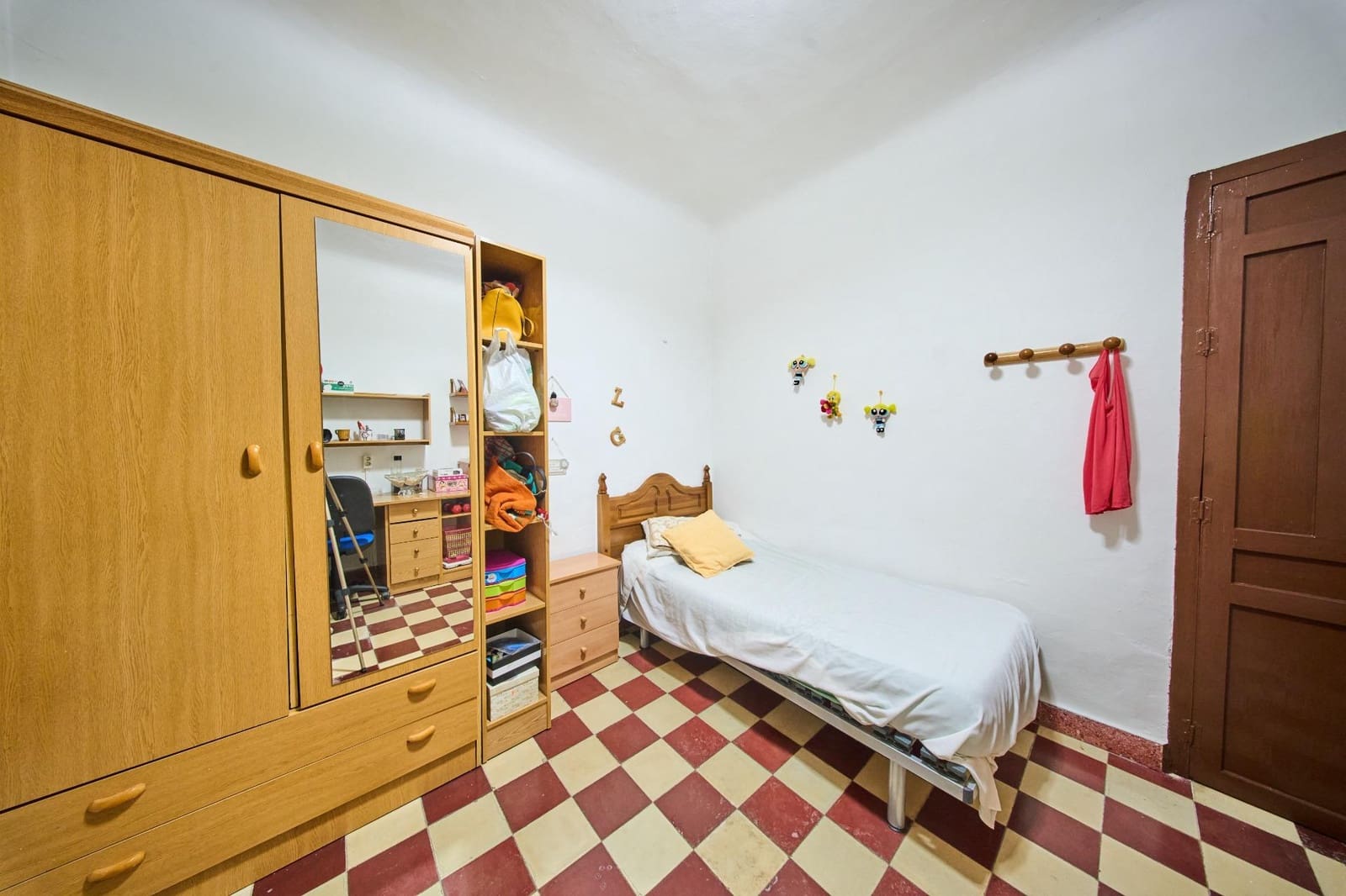 4 makuuhuone Omakotitalo myytävänä paikassa Moraleda de Zafayona mukana 
autotalli - 110 000 € (Ref: 9243239)