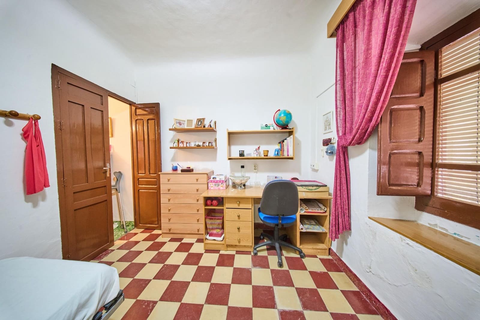 4 makuuhuone Omakotitalo myytävänä paikassa Moraleda de Zafayona mukana 
autotalli - 110 000 € (Ref: 9243239)