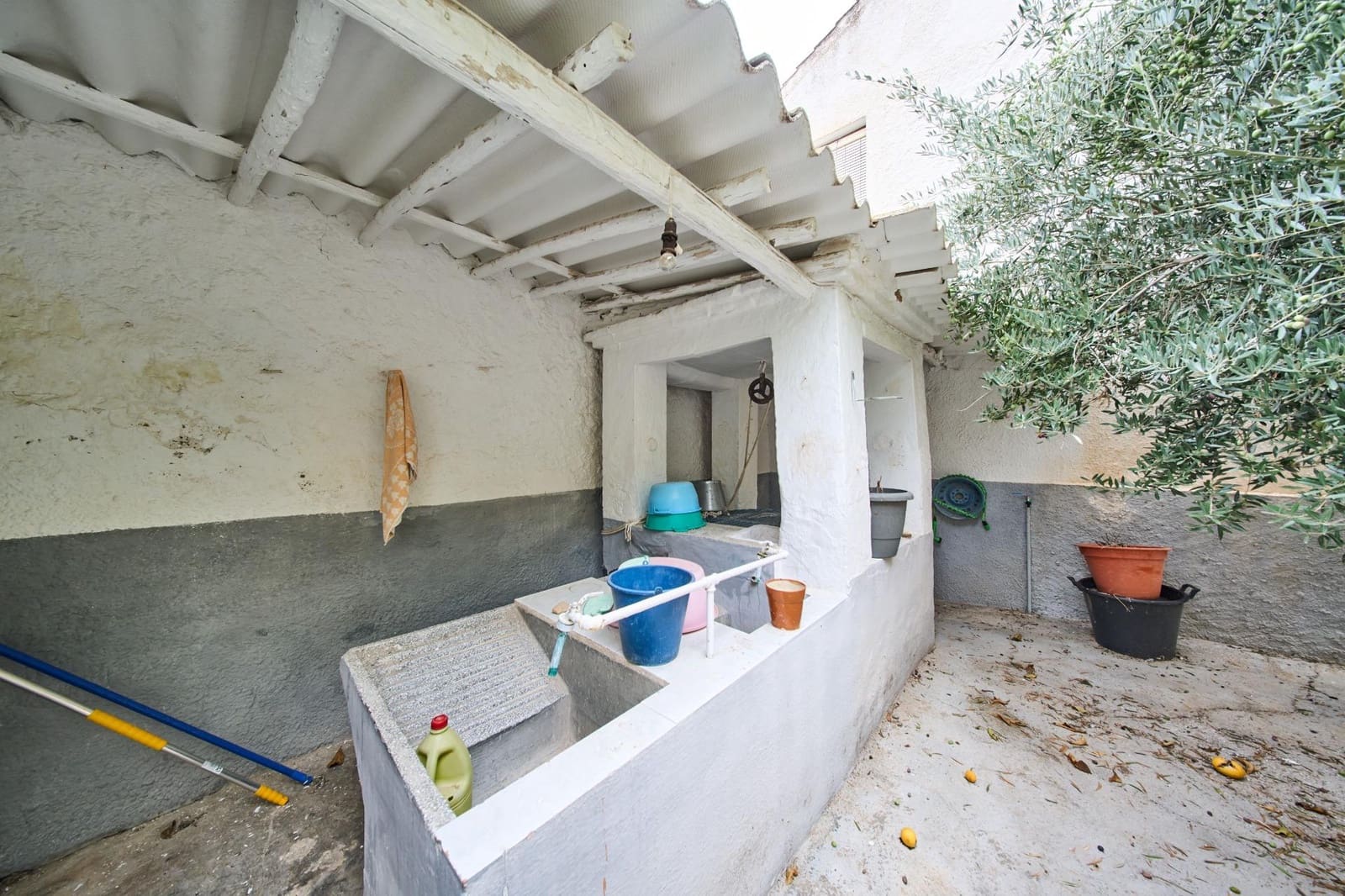 4 makuuhuone Omakotitalo myytävänä paikassa Moraleda de Zafayona mukana 
autotalli - 110 000 € (Ref: 9243239)