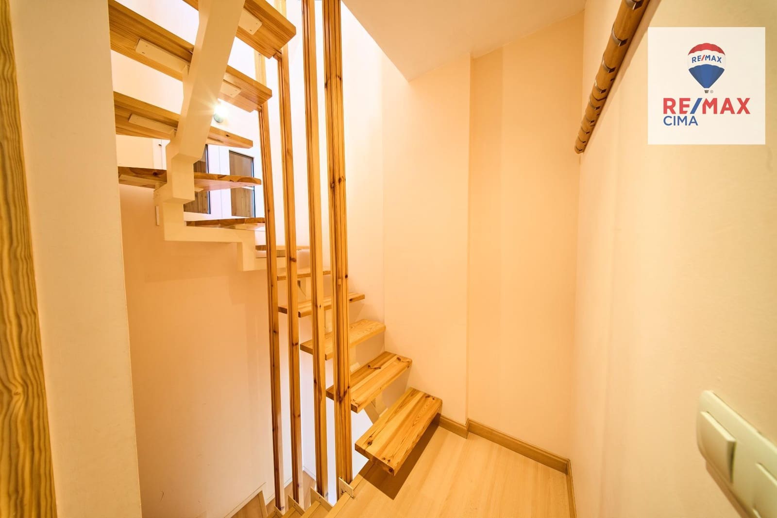 3 soveværelse Lejlighed til salg i Sierra Nevada med garage - € 269.000 (Ref: 9243246)