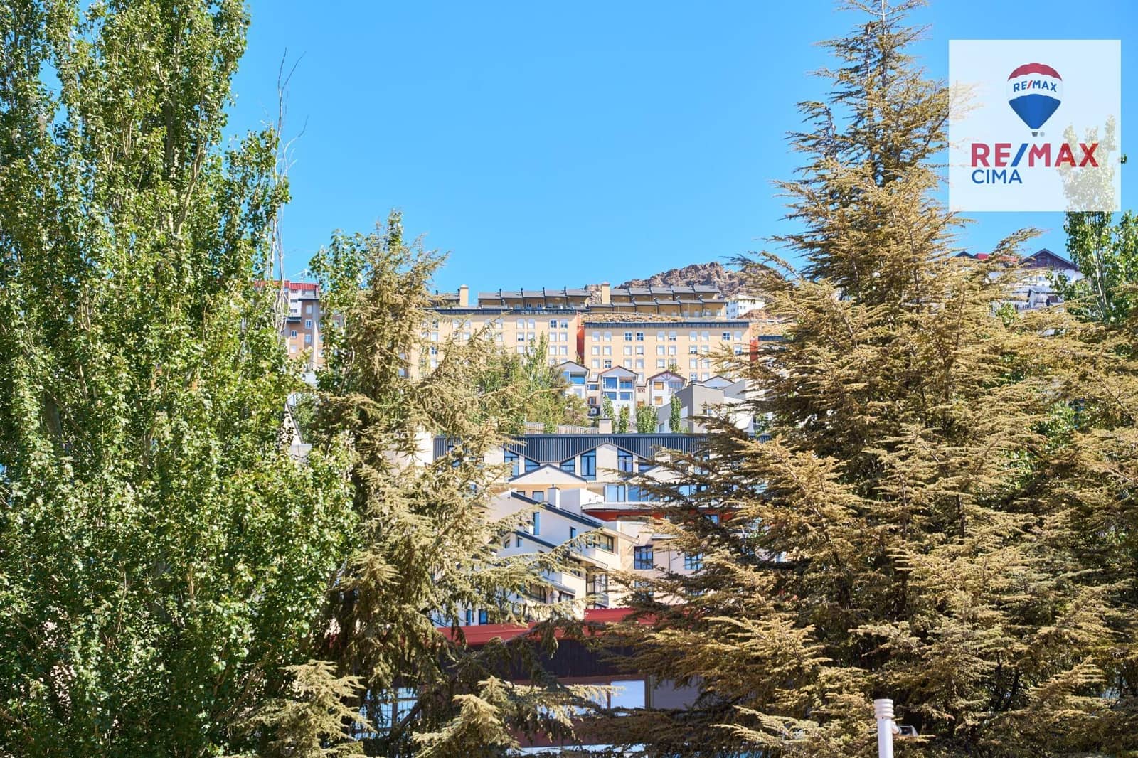 3 soveværelse Lejlighed til salg i Sierra Nevada med garage - € 269.000 (Ref: 9243246)