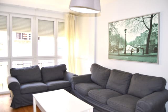 2 soveværelse Lejlighed til leje i Camino de Ronda - Rosaleda, Granada by - € 950 (Ref: 9247114)