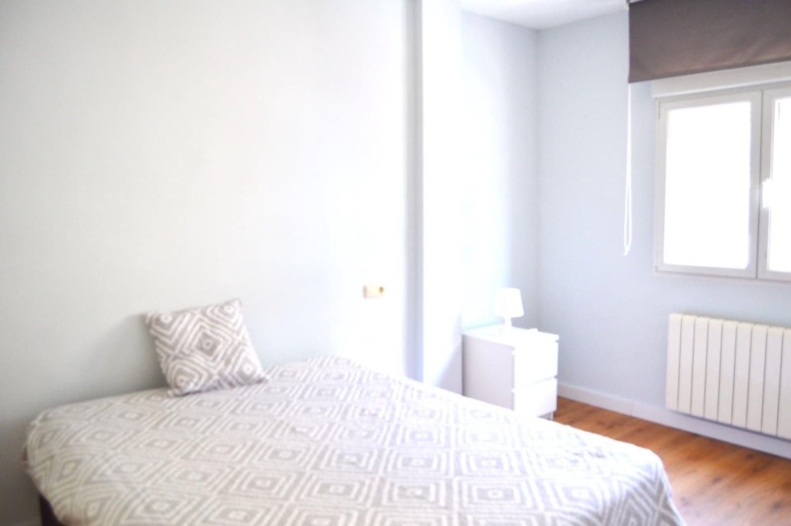 2 sovrum Lägenhet att hyra i Granada stad - 950 € (Ref: 9247114)