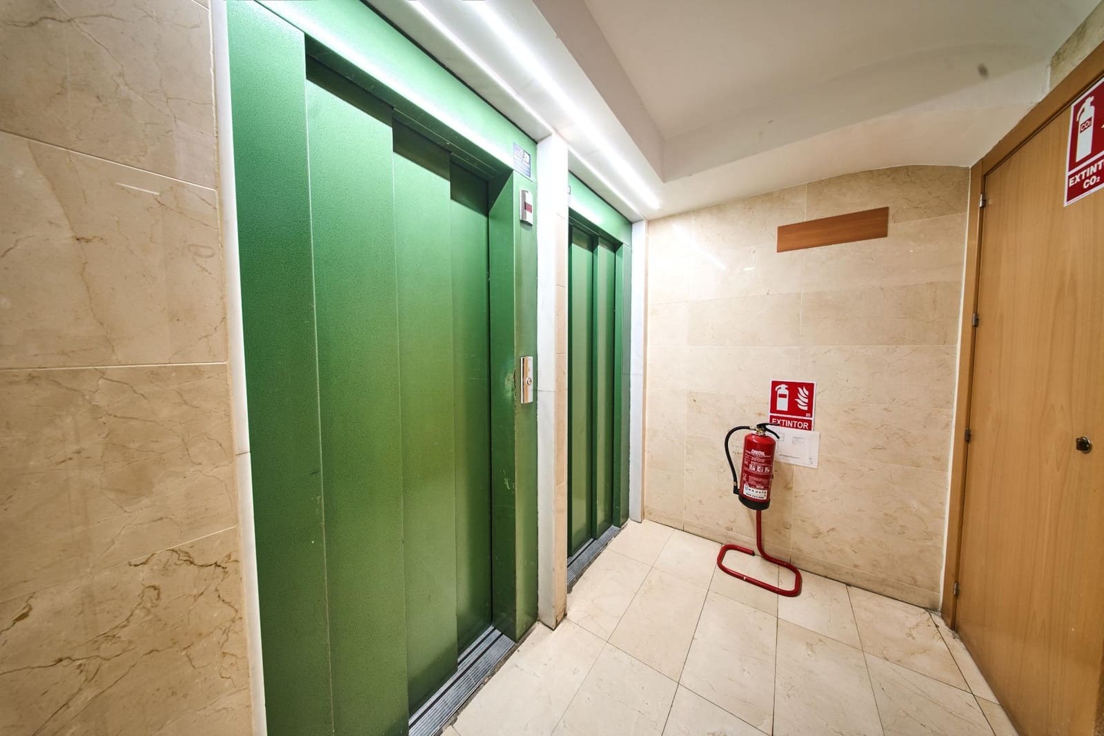 2 sovrum Lägenhet att hyra i Granada stad - 950 € (Ref: 9247114)