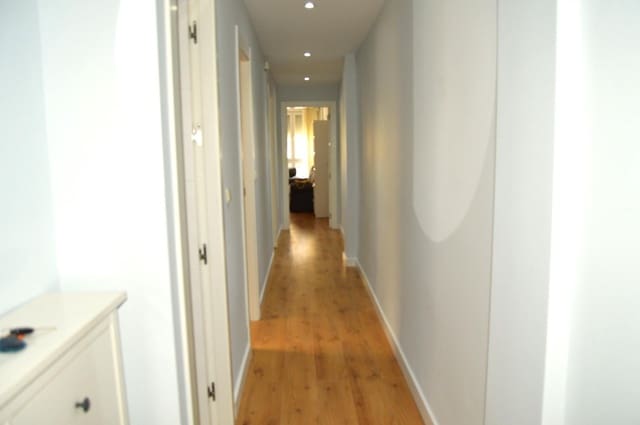 2 bedroom Flat for rent in Camino de Ronda - Rosaleda, Granada city - € 950 (Ref: 9247114)