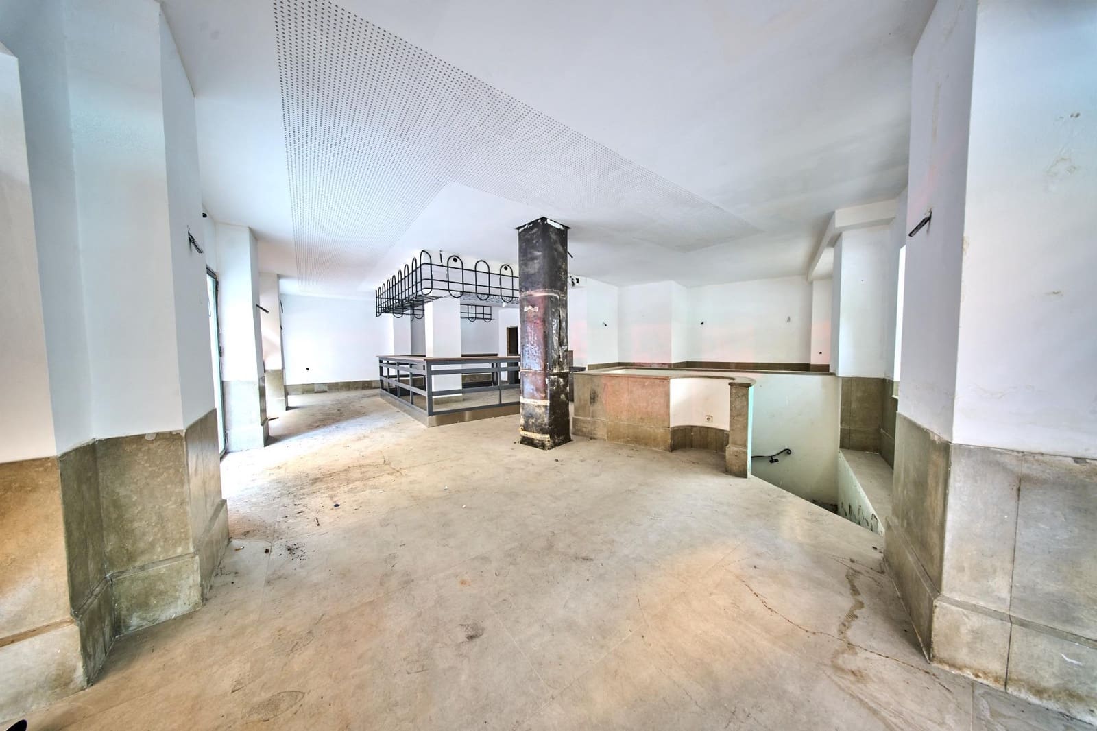 Comercial para venda em Granada cidade - 500 000 € (Ref: 9247116)