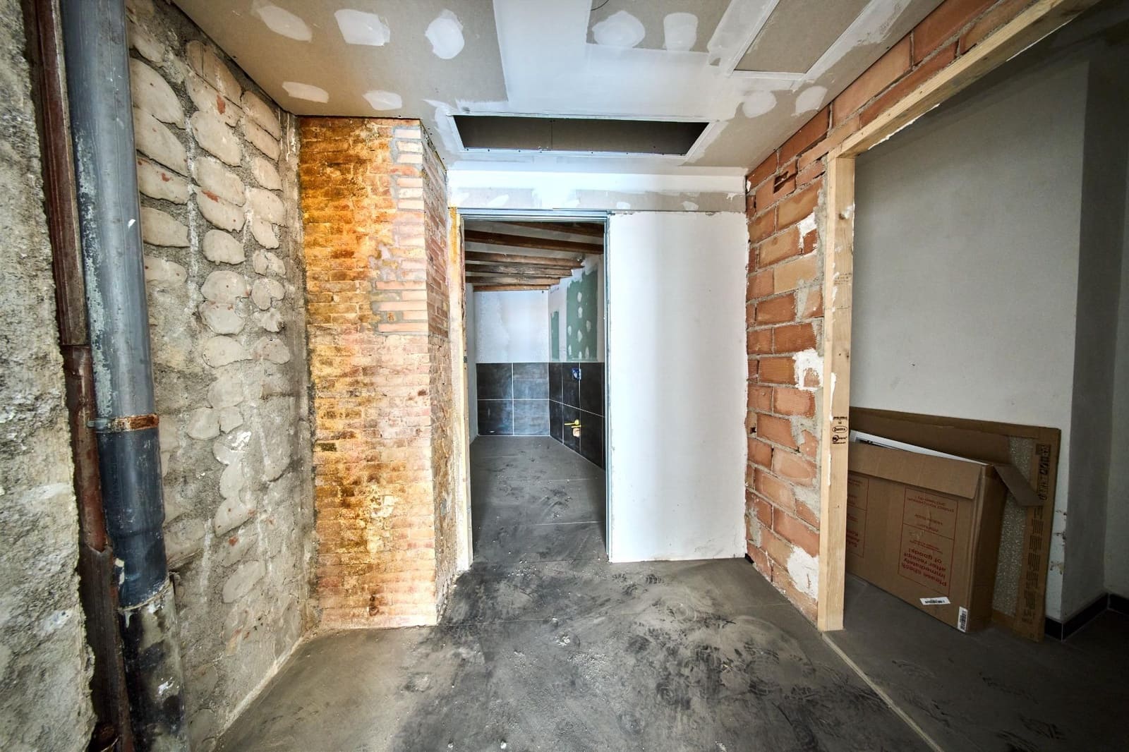 Comercial para venda em Granada cidade - 500 000 € (Ref: 9247116)