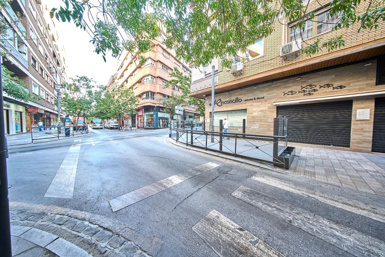 Comercial para venda em Granada cidade - 500 000 € (Ref: 9247116)