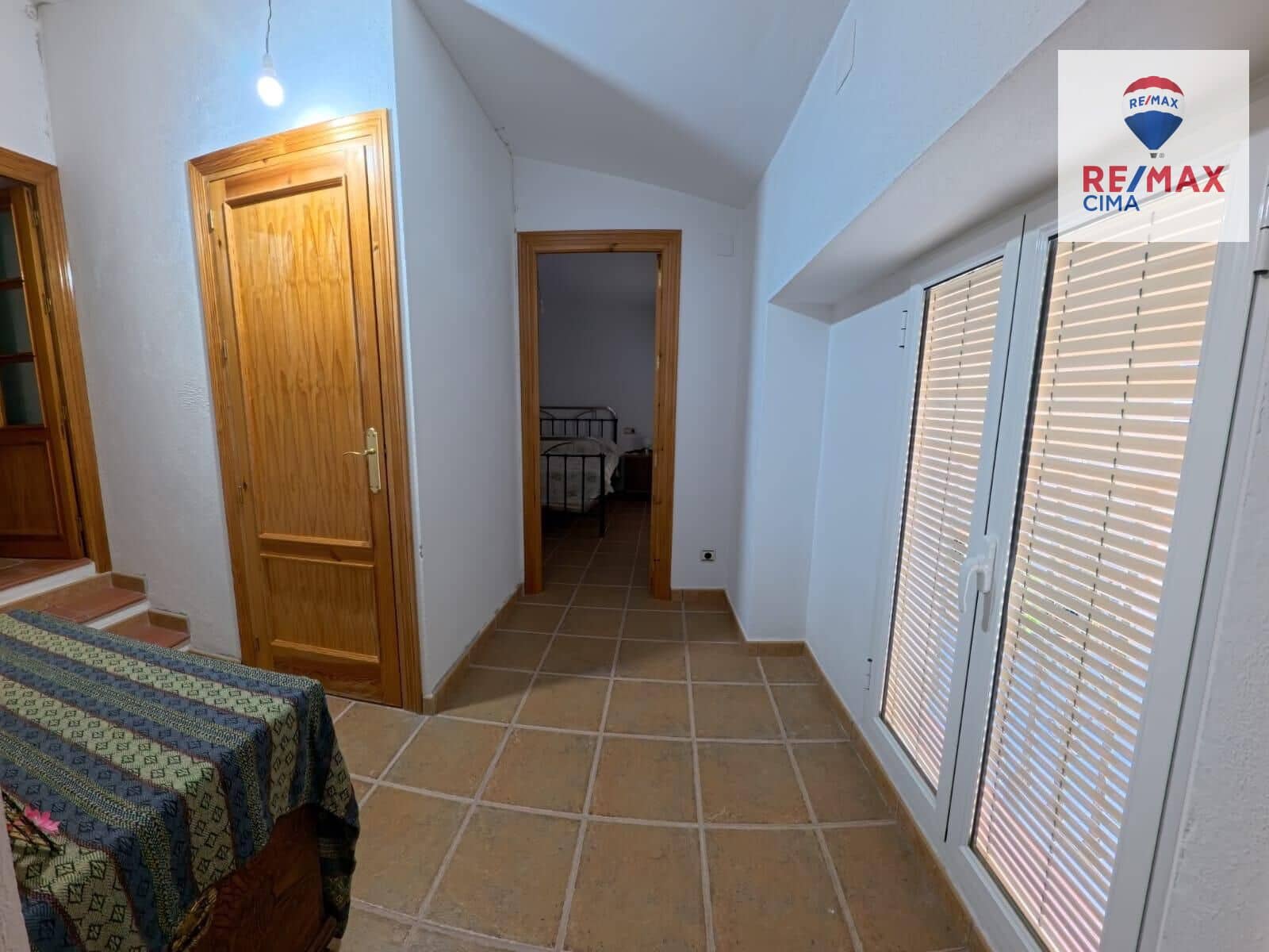 4 soveværelse Byhus til salg i Cullar - € 55.000 (Ref: 9247119)