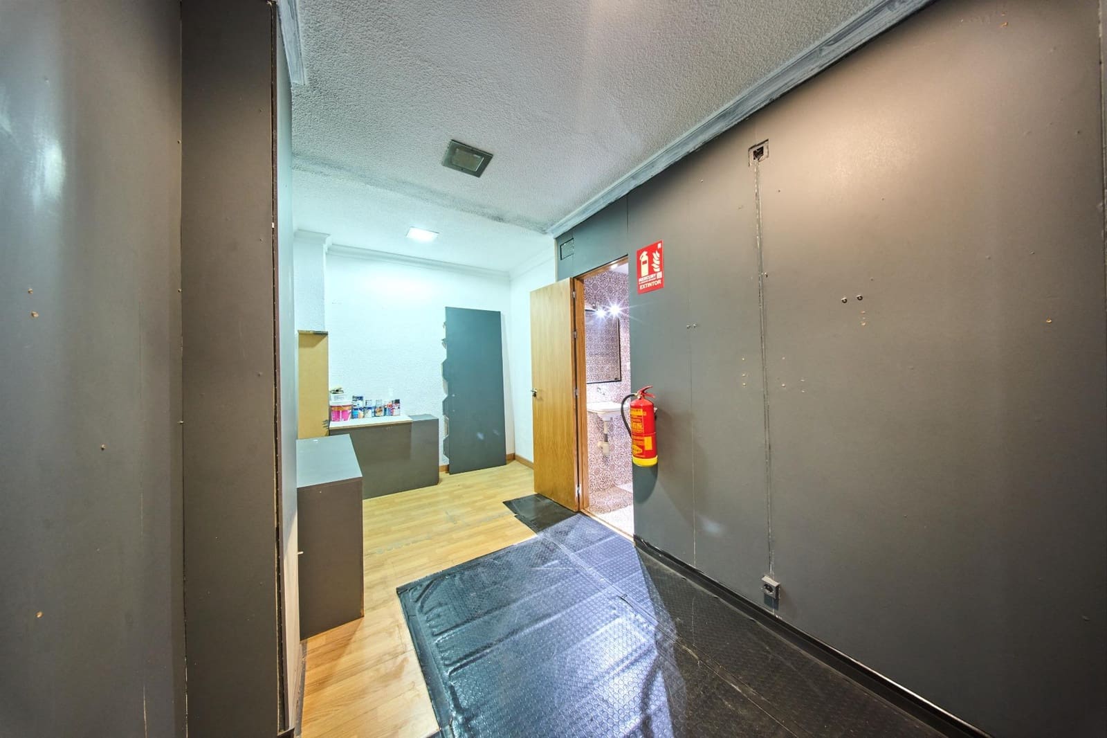 3 camera da letto Commerciale in vendita in Granada citta - 130.000 € (Rif: 9252277)