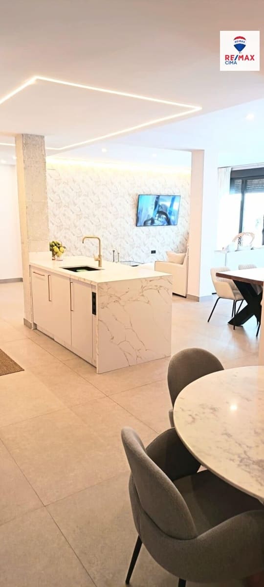 4 bedroom Villa for sale in Zujar - € 255,000 (Ref: 9257554)