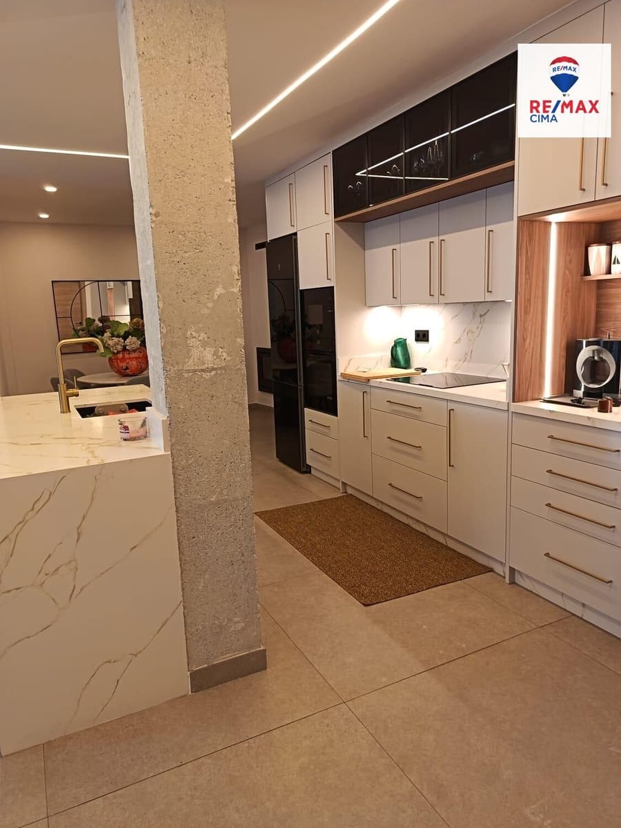 4 bedroom Villa for sale in Zujar - € 255,000 (Ref: 9257554)