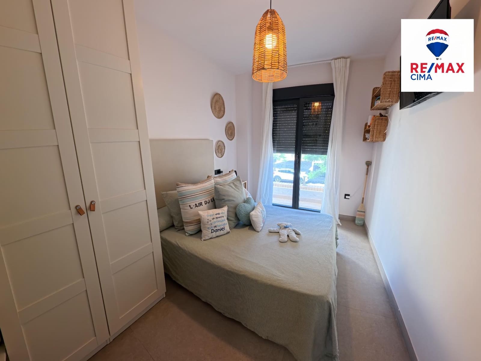 4 bedroom Villa for sale in Zujar - € 255,000 (Ref: 9257554)