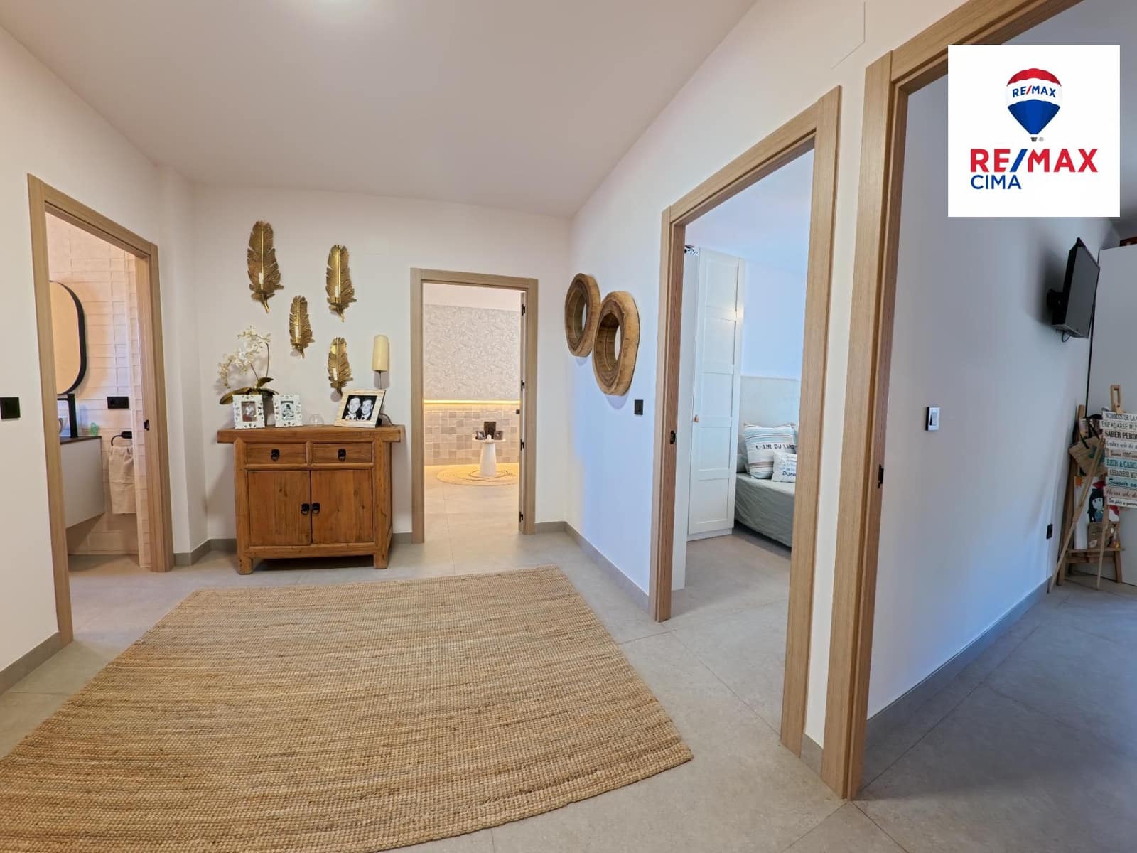 4 bedroom Villa for sale in Zujar - € 255,000 (Ref: 9257554)