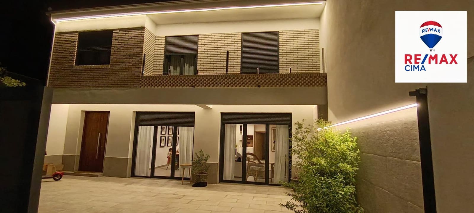 4 bedroom Villa for sale in Zujar - € 255,000 (Ref: 9257554)