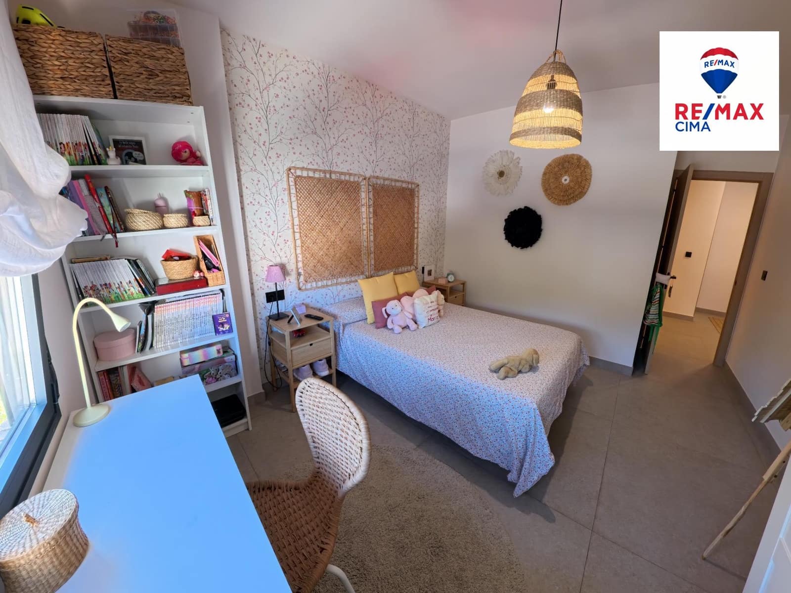 4 bedroom Villa for sale in Zujar - € 255,000 (Ref: 9257554)